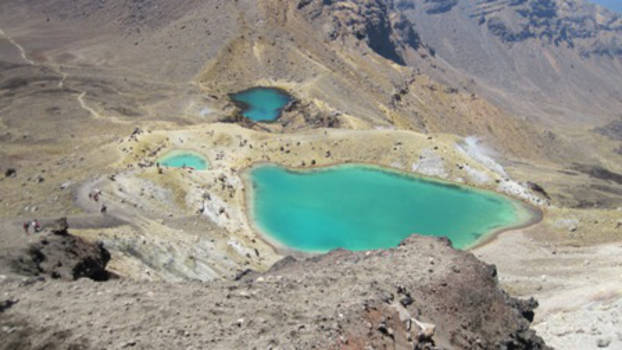 Nieuw-Zeeland - Tongariro Alpine Crossing (emerald lakes)