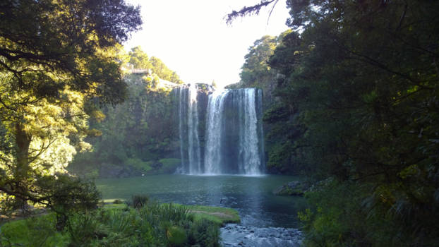 Noordereiland - waterfall, New Zealand.