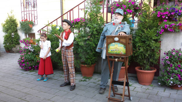 Wizard of New Zealand - Tjechisch BBQ Amusement Trio