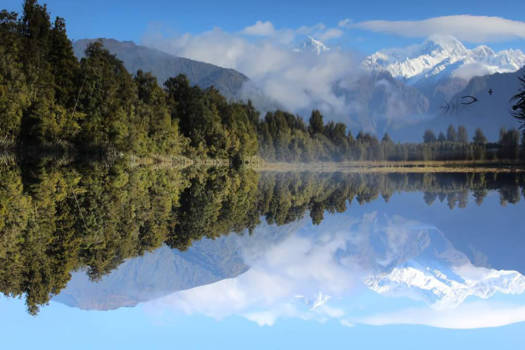 Lake Matheson - Upside down mirror lake: Lake Matheson
