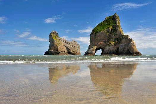 Zuidereiland - Wharariki Beach