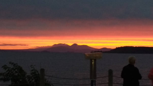 Lake Taupo - Sunset at Lake Taupo