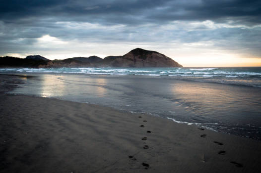 The Official Centre of New Zealand - footsteps in paradise