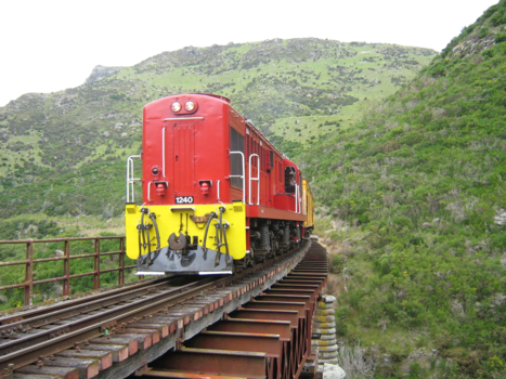The Official Centre of New Zealand - Taieri Gorge Railroad - Dunedin to Pukerangi - New Zaeland
