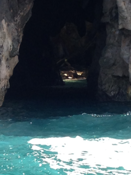 Noordereiland - Strand binnen een berg.