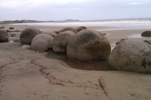 The Official Centre of New Zealand - Moeraki Boulders