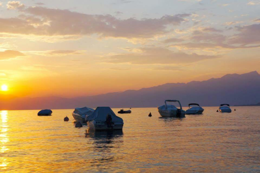 Rondreis Nieuw-Zeeland in zes weken - Sunset Gardameer italie