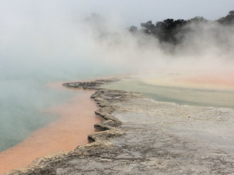 Tongariro National Park - Champagne Pool Rotorua.