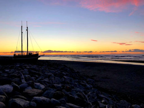 Hokitika - Pirate of the sunset