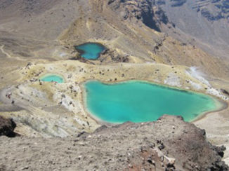 Nieuw-Zeeland - Tongariro Alpine Crossing (emerald lakes)