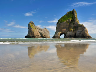 Zuidereiland - Wharariki Beach