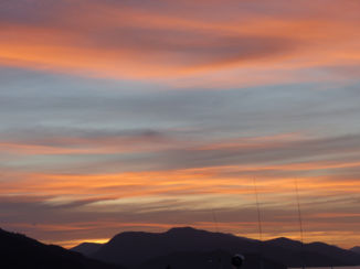 Nieuw-Zeeland - Zonsondergang op de ferry van Wellington naar Picton