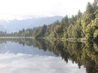 Nieuw-Zeeland - Lake Matheson (mirror lake)