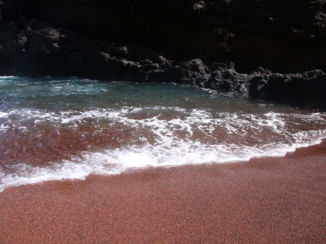 Pacific Island Travel - Red Sand Beach @ Road tot Hana