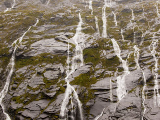 Milford Sound Highway - Snow near Milford Tunnel