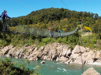 Nieuw-Zeeland - Buller Gorge swingbridge en zipline